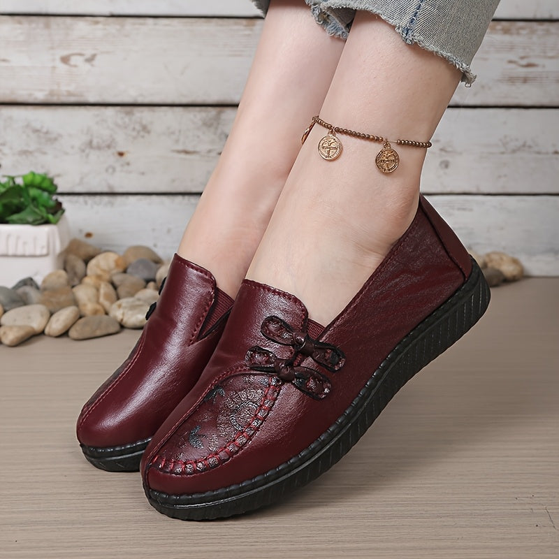 Josefina | Mocasines Blandos con Medallón Floral y Lazada