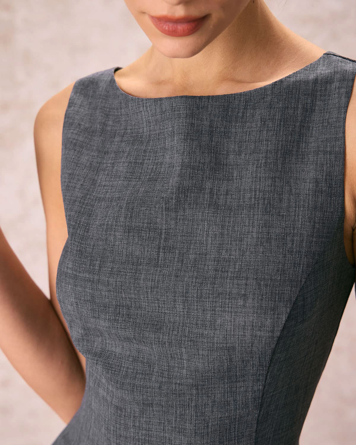 Minivestido Gris Sin Mangas con Escote Barco