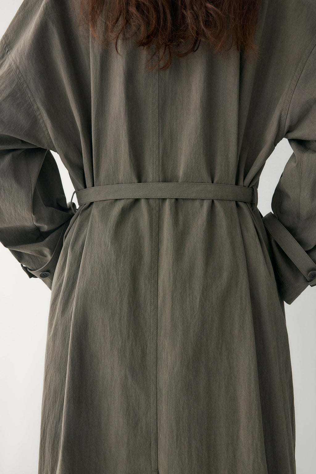 Elena | Trench Largo con Solapa Ancha