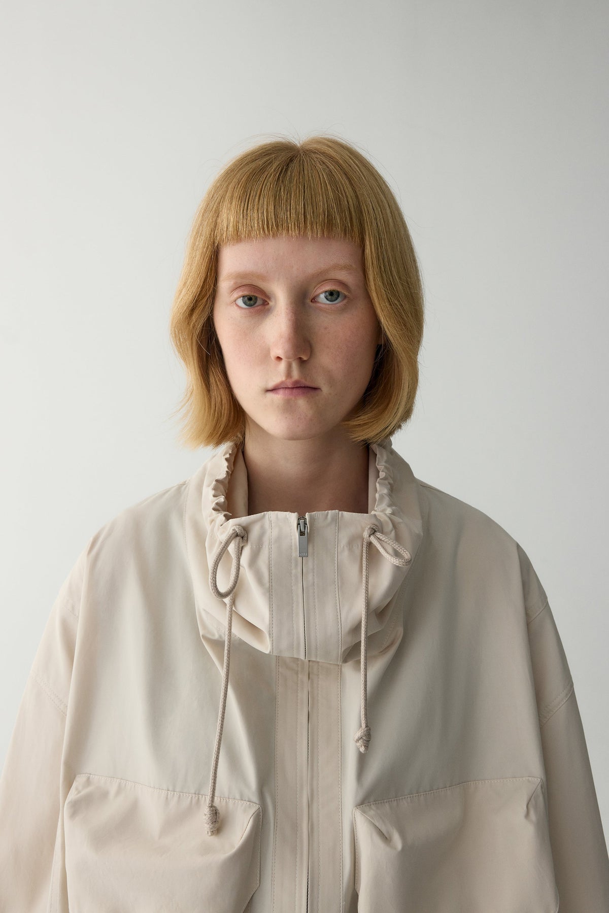 Sonia | Chaqueta Utility Oversize de Manga Corta