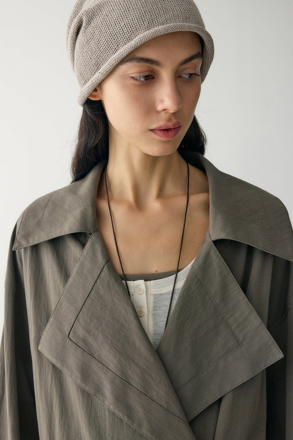 Elena | Trench Largo con Solapa Ancha