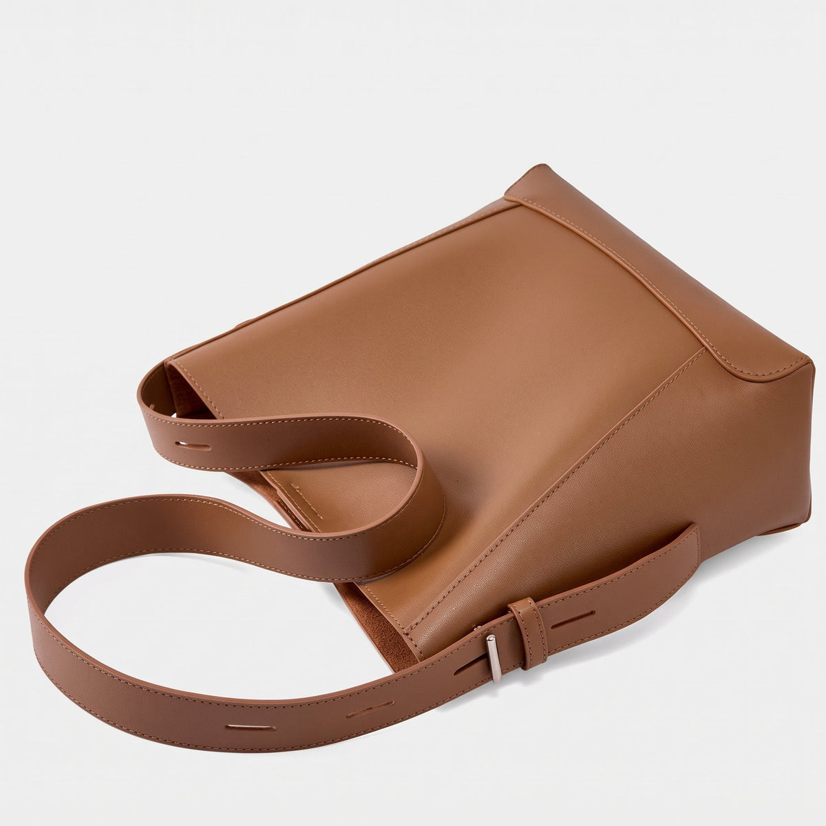 Carlota | Bolso Saco de Piel Auténtica con Bandolera Ajustable