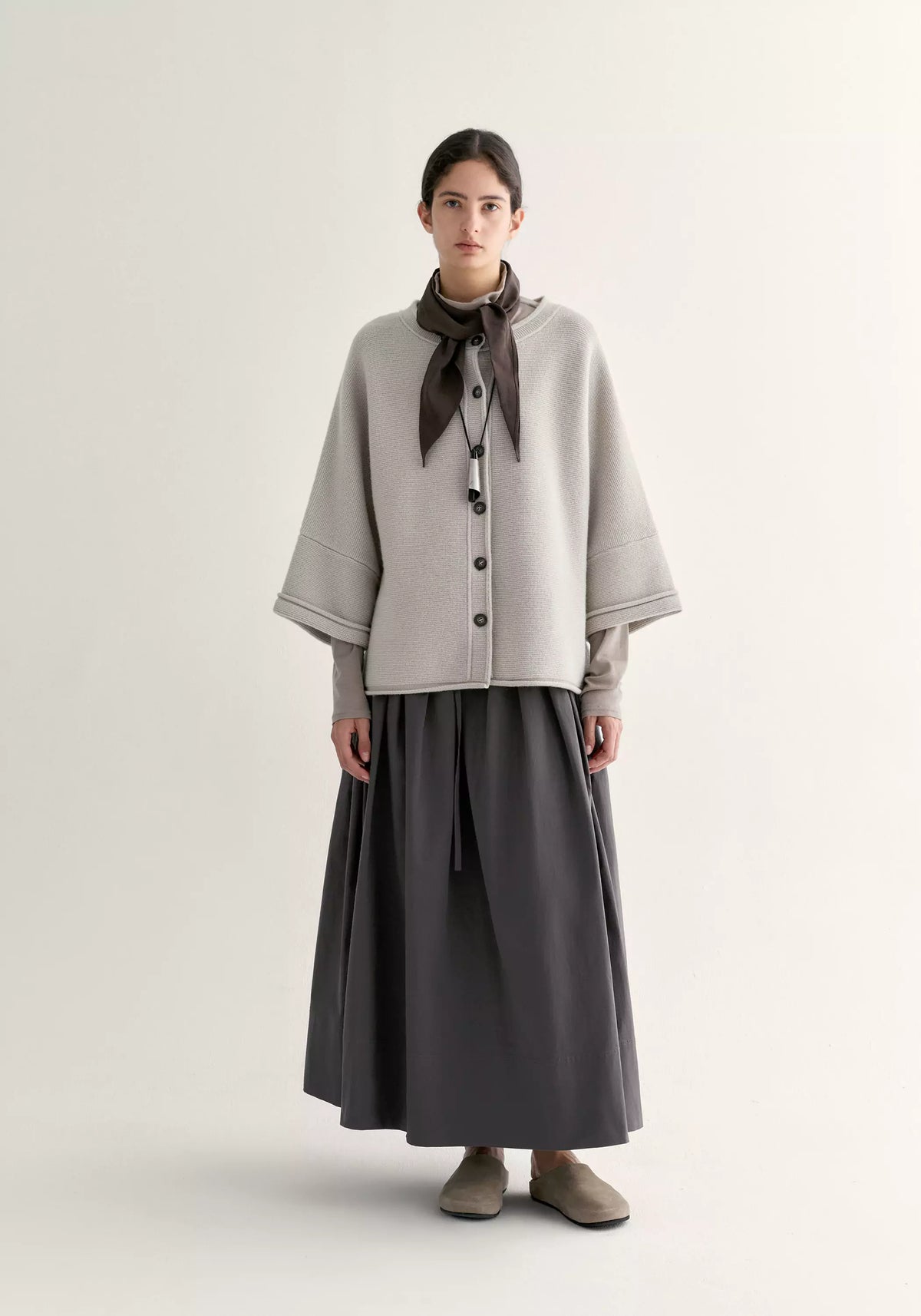 Noelia | Chaqueta de Lana con Corte Estructurado