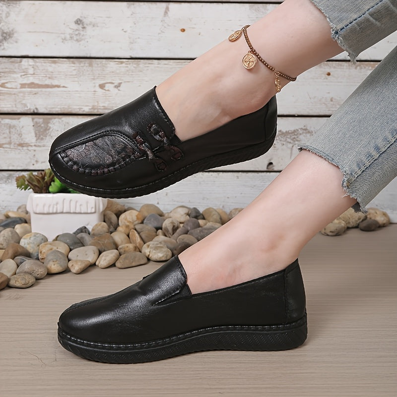 Josefina | Mocasines Blandos con Medallón Floral y Lazada