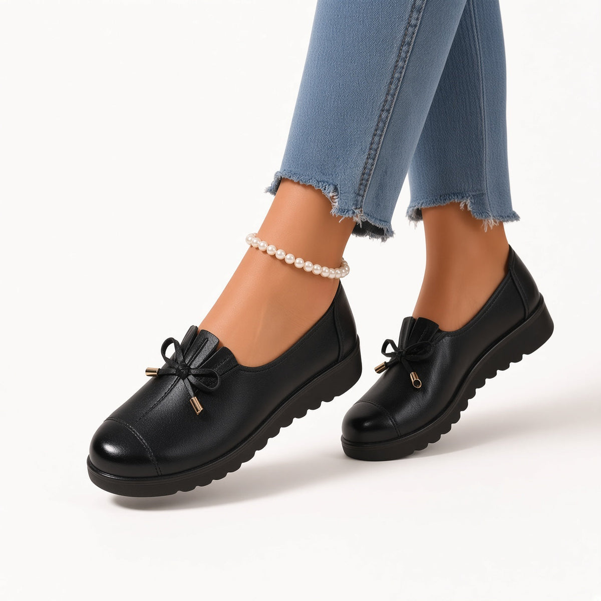 Estefanía | Mocasines Suaves con Lazo y Puntas Doradas