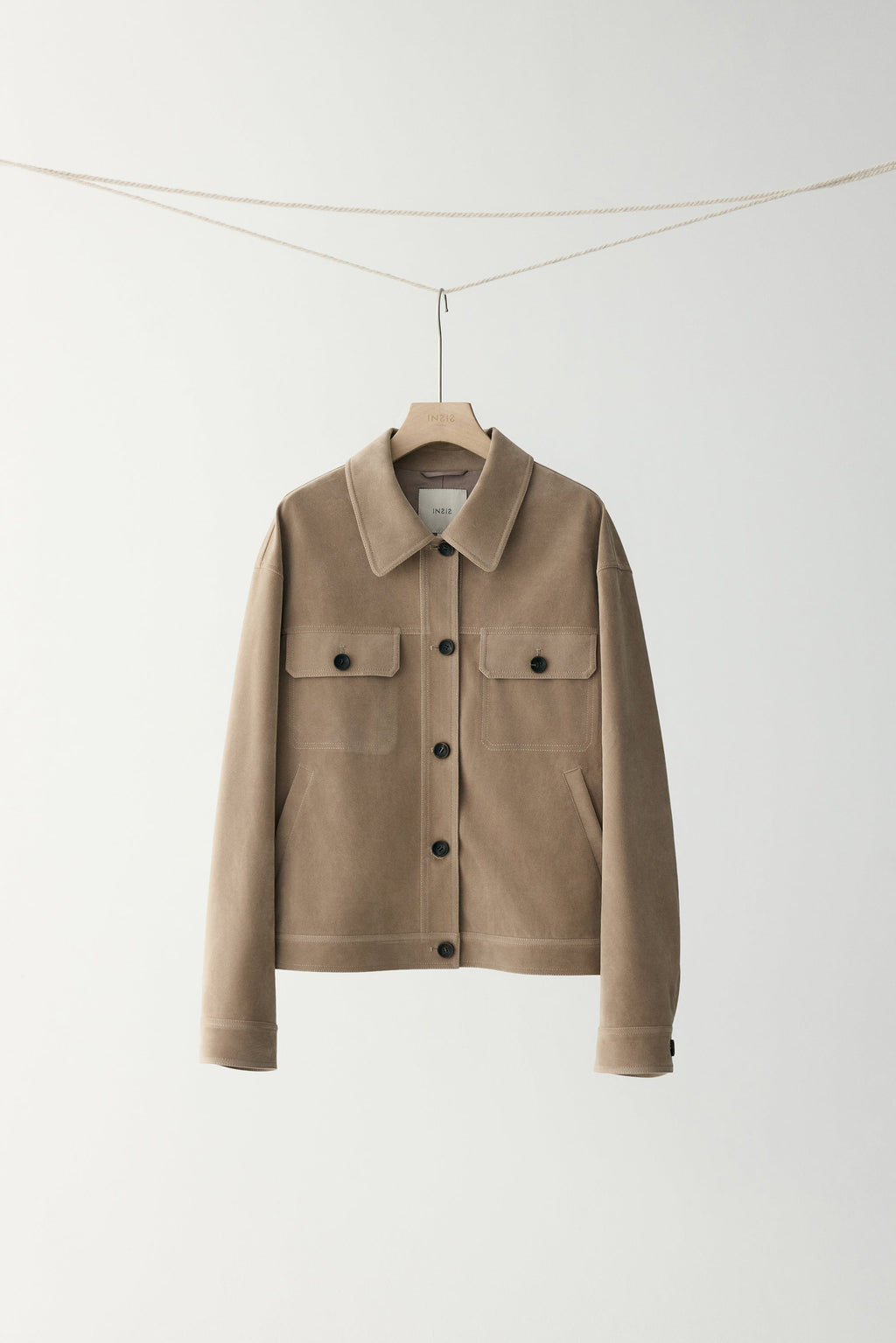 Nuria | Chaqueta de Ante con Bolsillos de Plastrón