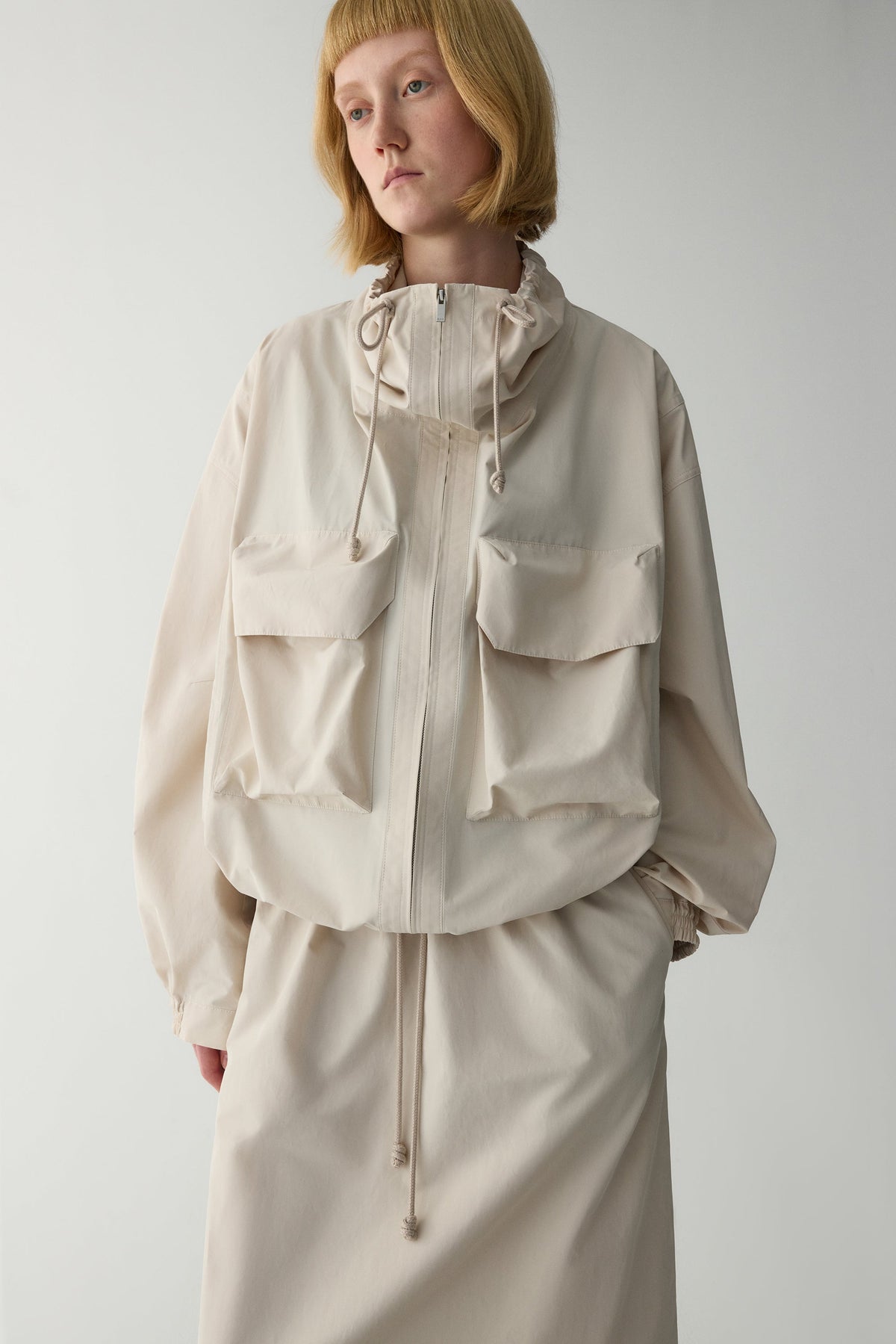 Sonia | Chaqueta Utility Oversize de Manga Corta