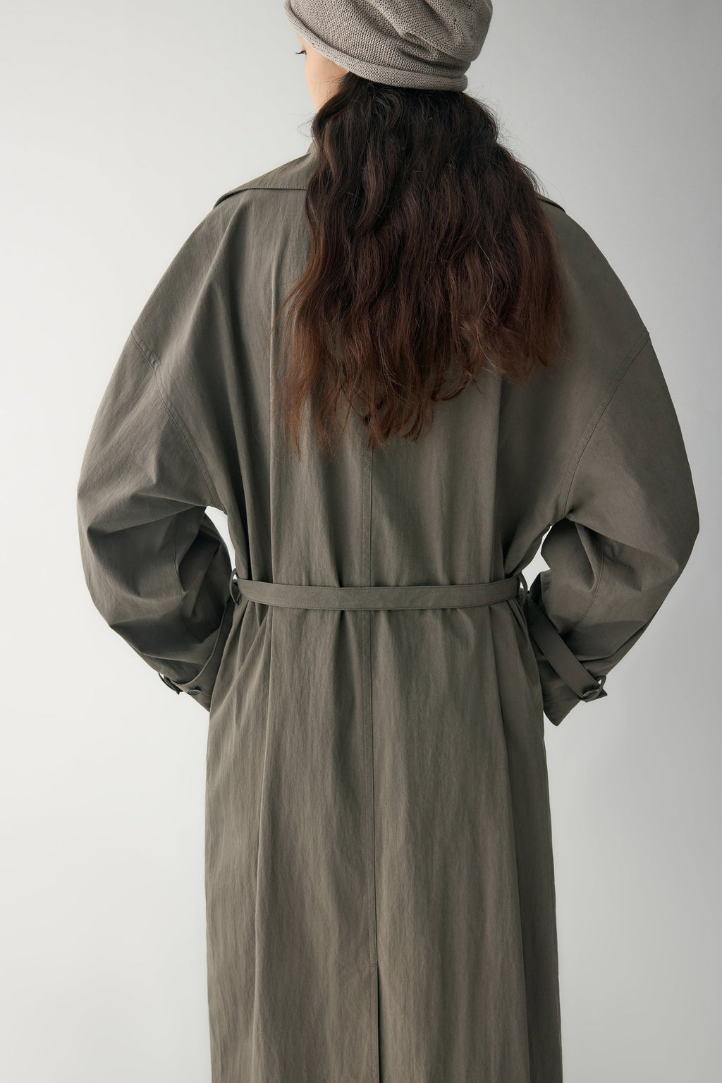 Elena | Trench Largo con Solapa Ancha