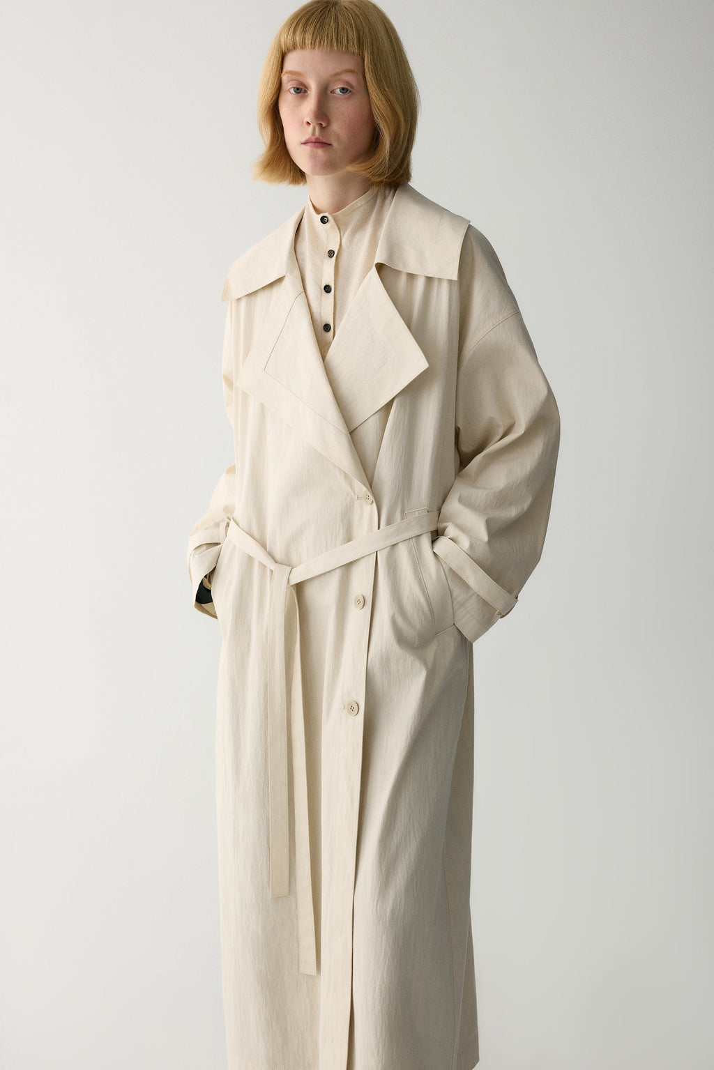 Elena | Trench Largo con Solapa Ancha