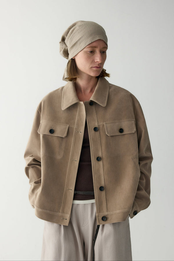 Nuria | Chaqueta de Ante con Bolsillos de Plastrón