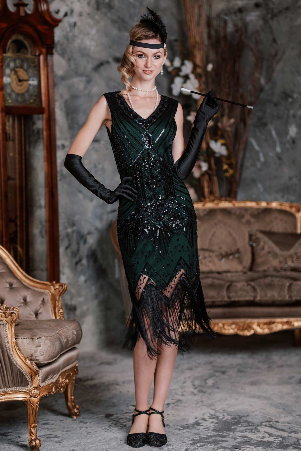 Alba | Vestido de Fiesta con Pedrería y Flecos, Estilo Charleston