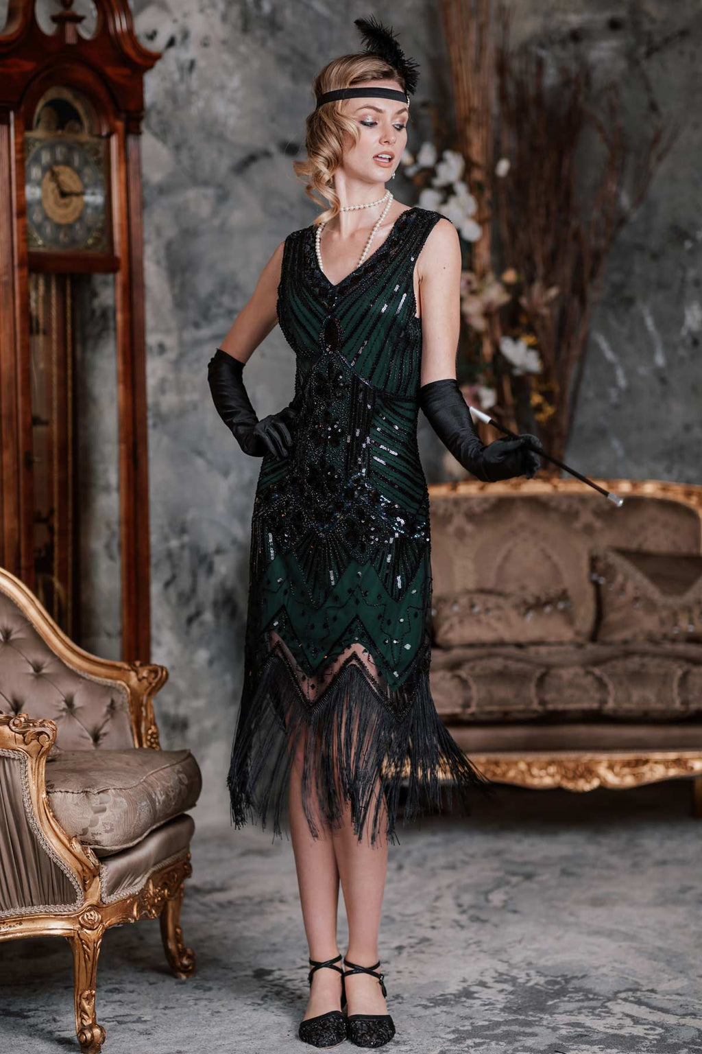 Alba | Vestido de Fiesta con Pedrería y Flecos, Estilo Charleston