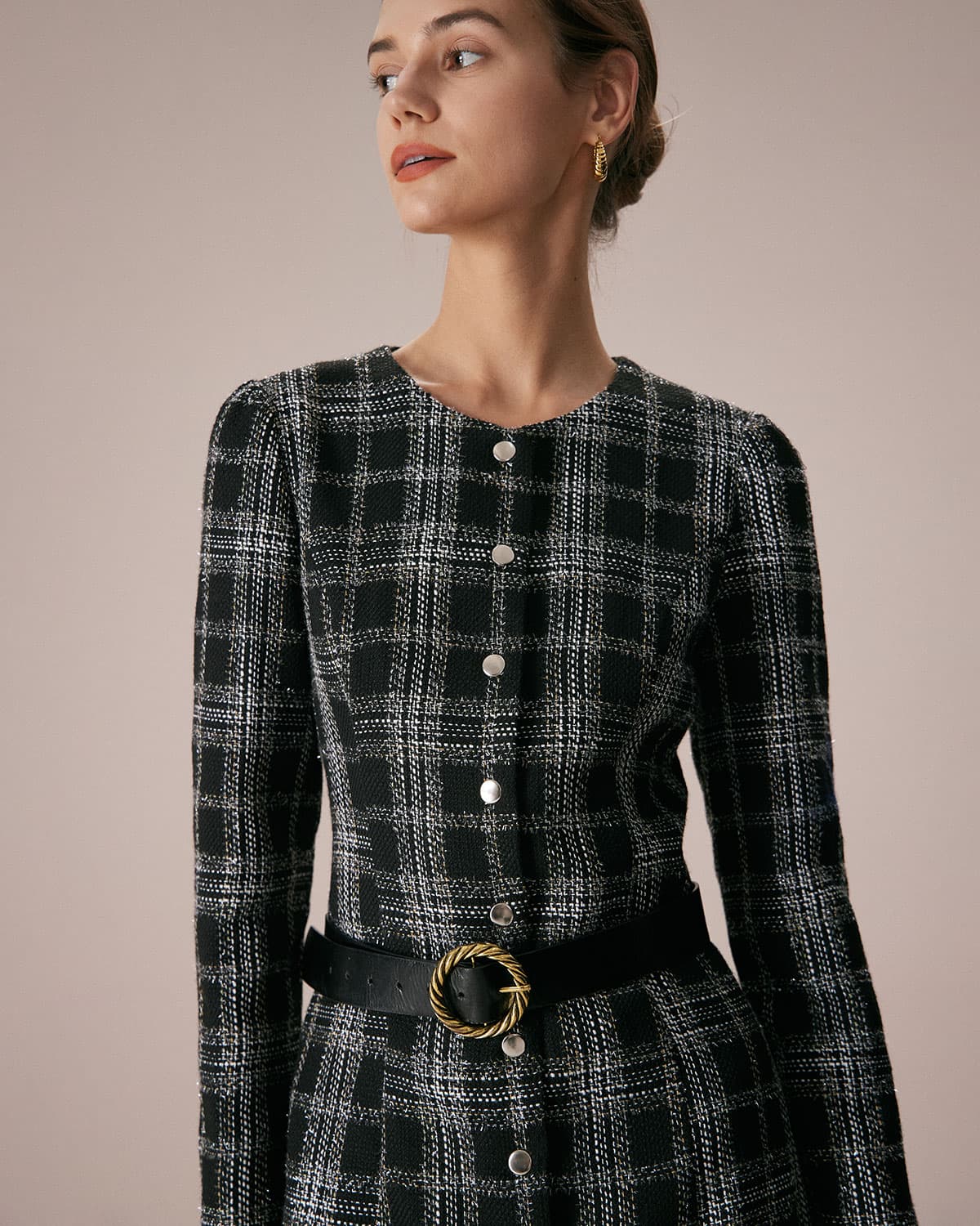 Minivestido Negro de Cuadros Cuello Redondo Línea A