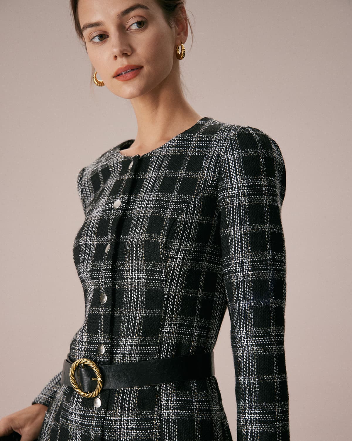 Minivestido Negro de Cuadros Cuello Redondo Línea A