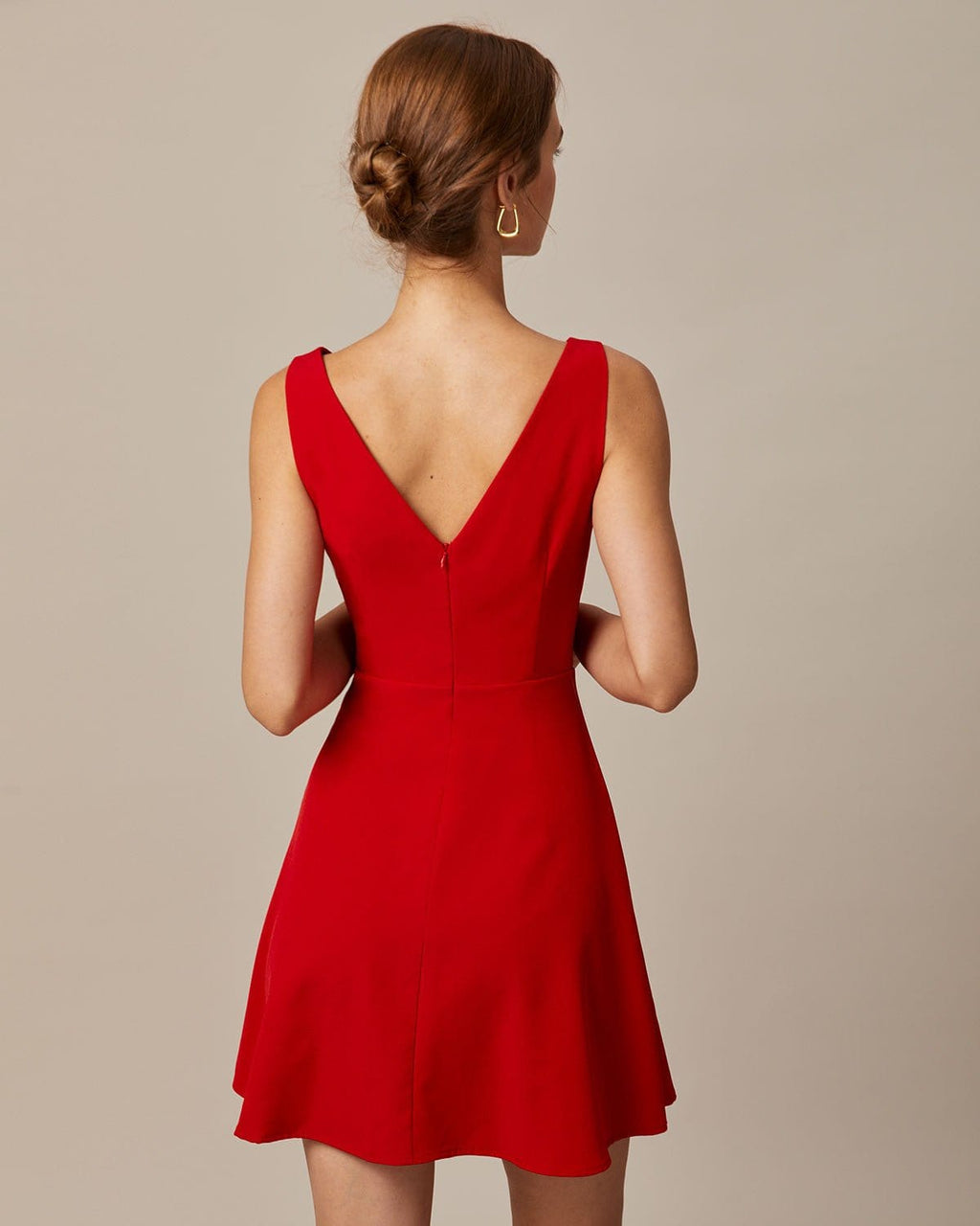 Minivestido Rojo Sin Mangas con Escote Barco y Cintura Alta