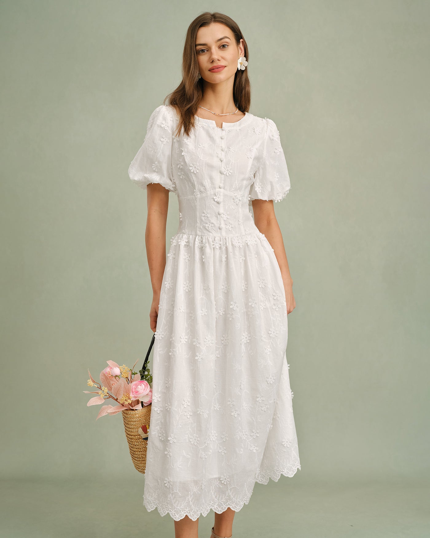 Vestido midi blanco de algodón bordado Blanca con cuello redondo, vista frontal
