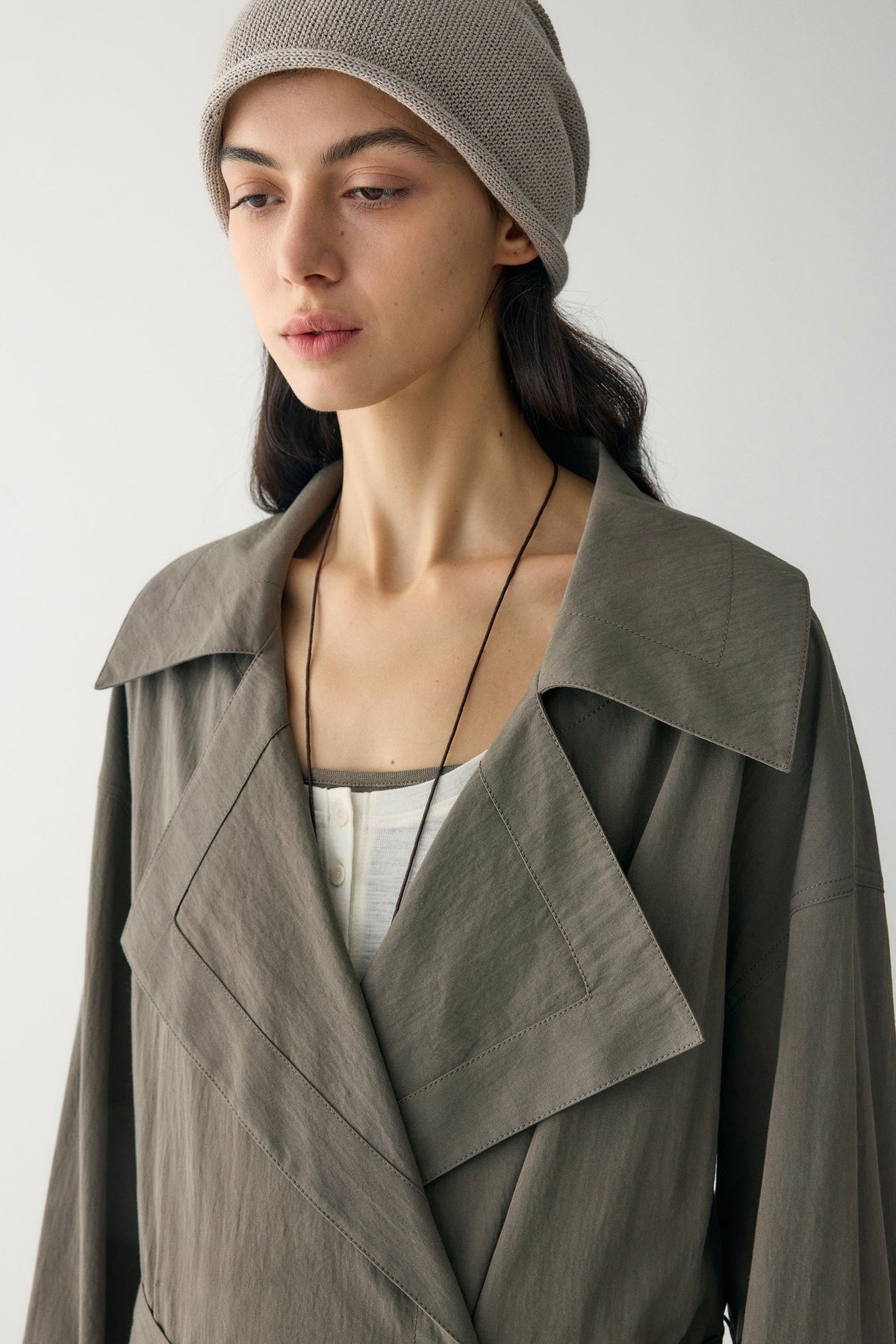 Elena | Trench Largo con Solapa Ancha